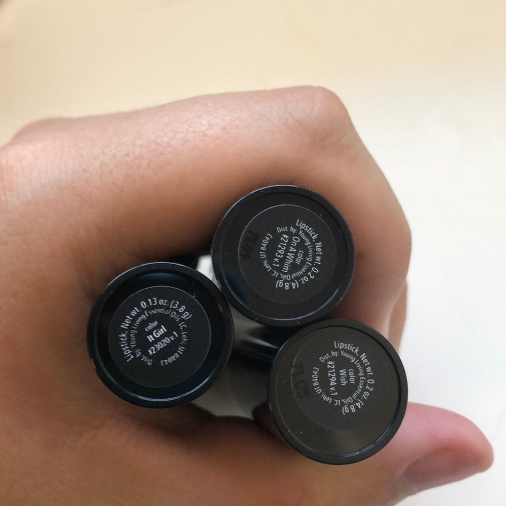 Savvy minerals lipsticks